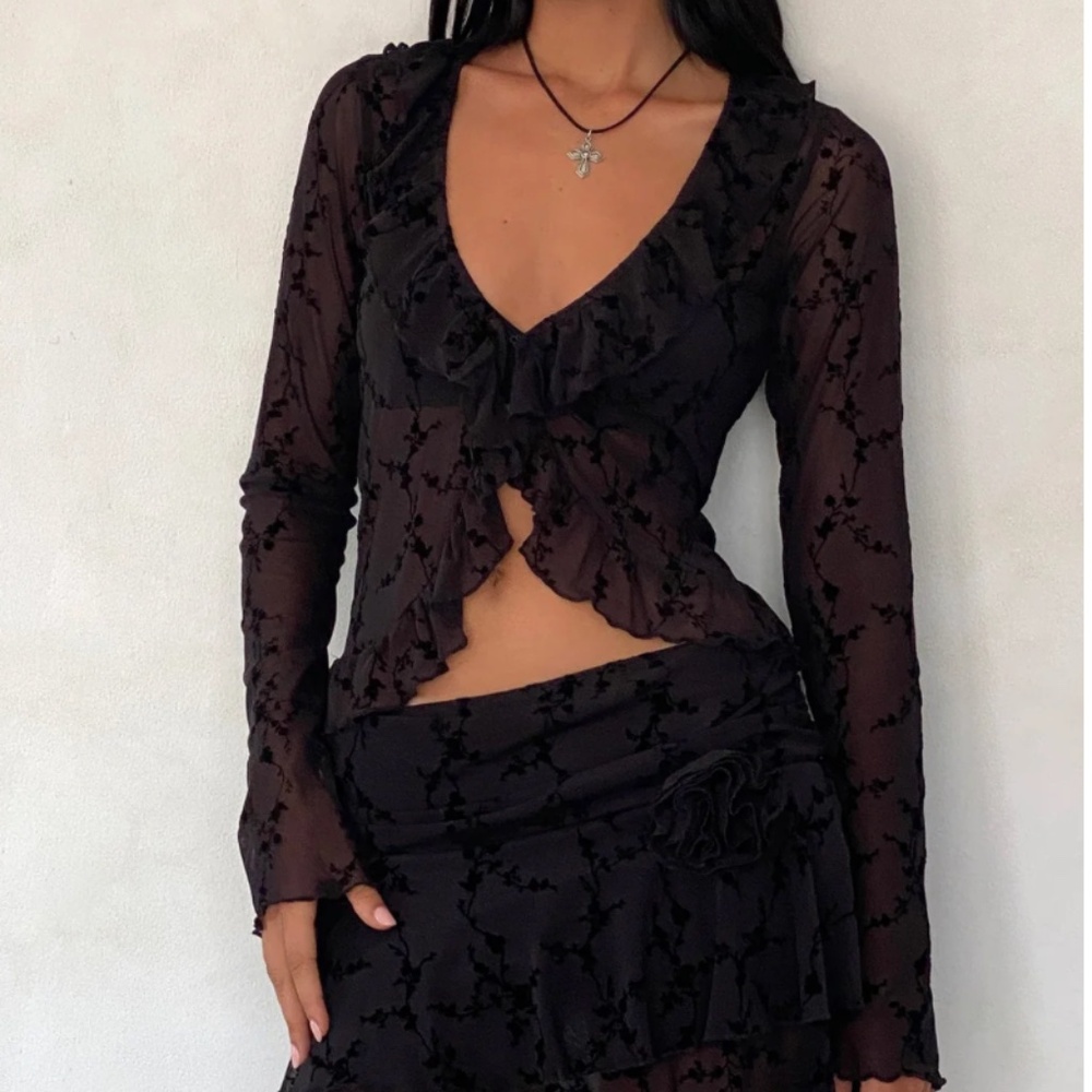 Noemi Cardigan In Mesh Vine Flower Black